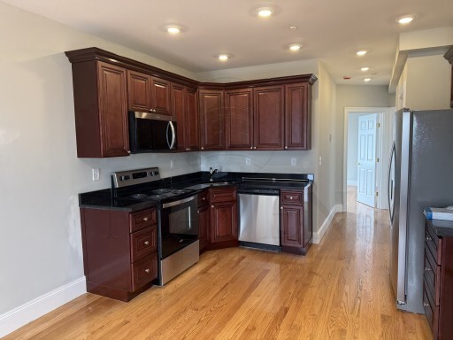 Building Photo - 60 Bonair St Unit 2