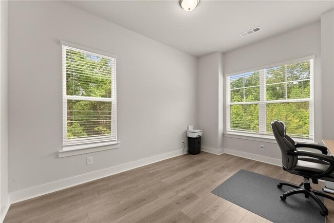 Photo - 5841 Woodland Park Ct