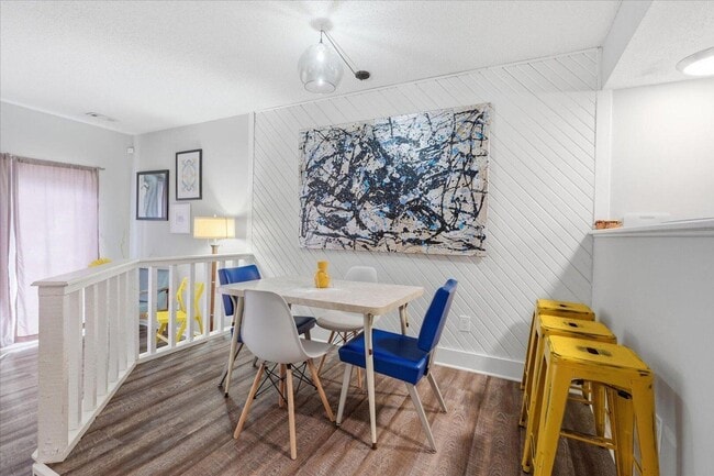 Photo - 1802-1804-1804 Juniper Dr