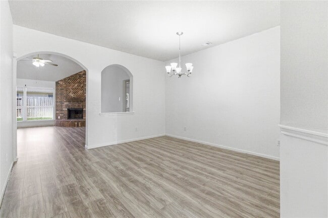 Photo - Teal Run Place Court, Fresno, TX 77545 - 4 BR 2 BA single-family home