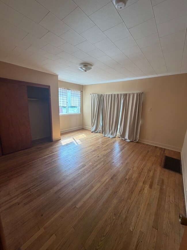 Photo - 15 Sheldon St Unit Sheldon St Apt 1