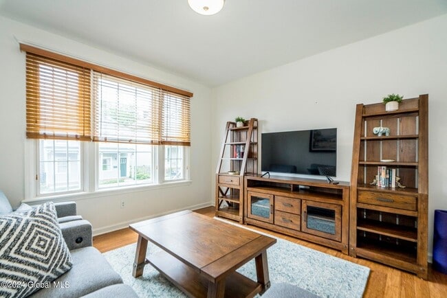 Photo - 41 Walton St