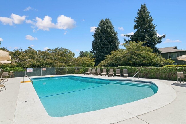 Photo - The Clairmont