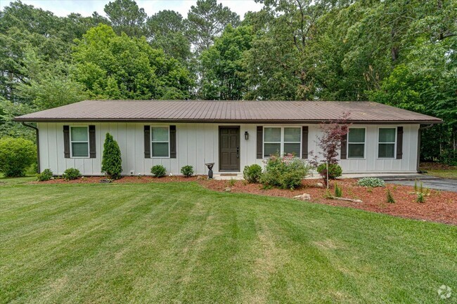 Building Photo - Wonderful 3 bedroom 2 bath in Cleveland TN Rental