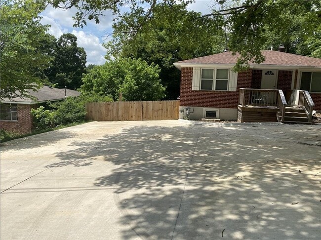Photo - 453 S Mashburn Ave Townhome