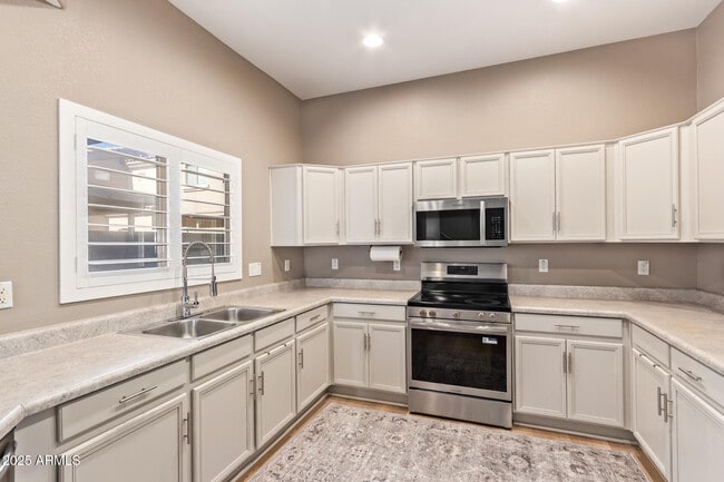 Photo - 7978 W Beck Ln