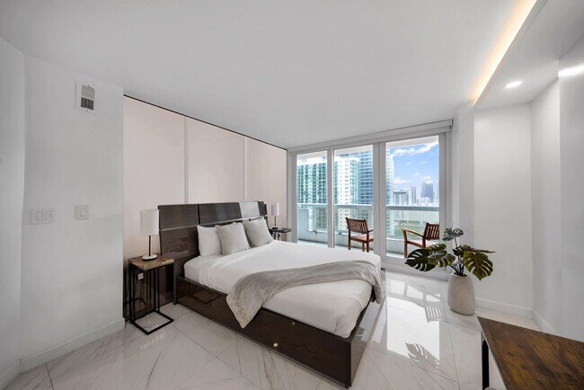 Photo - 1717 N Bayshore Dr Unidad ID1054084P