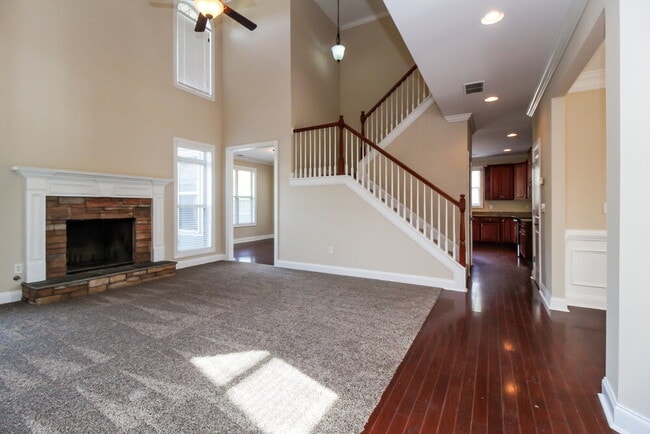 Photo - 217 Shelton Cir