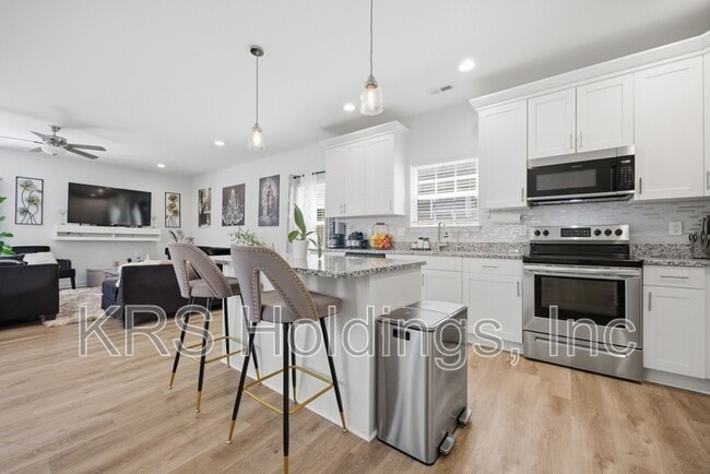 Photo - 612 Smith St