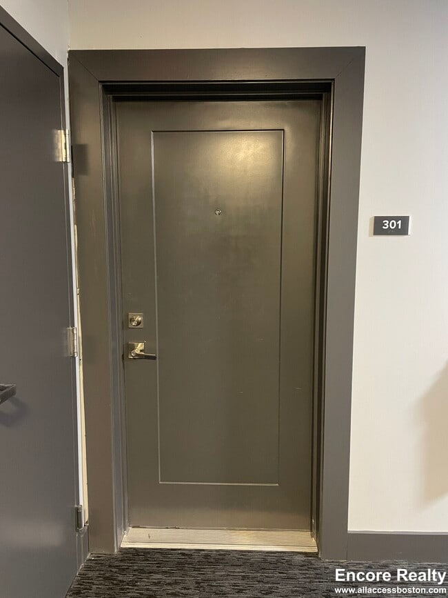 Photo - 365 Western Ave Unidad 307