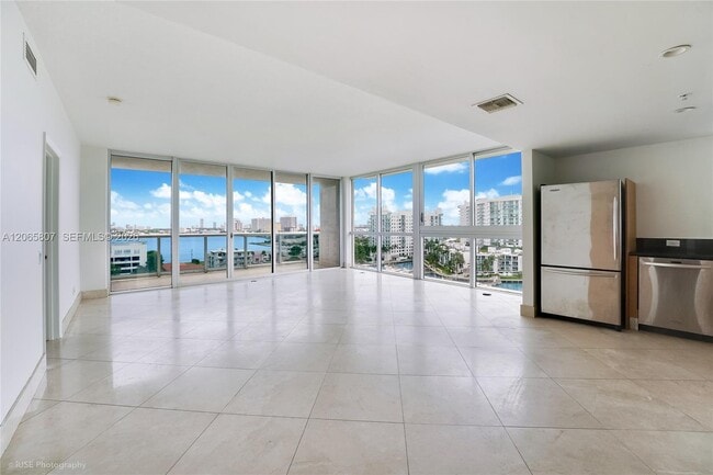 Photo - 7929 West Dr Unit 1001
