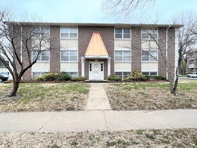 Photo - Pre-Leasing for 26/27 School Year