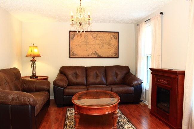 10936 Huntington Woods Cir Unit 4