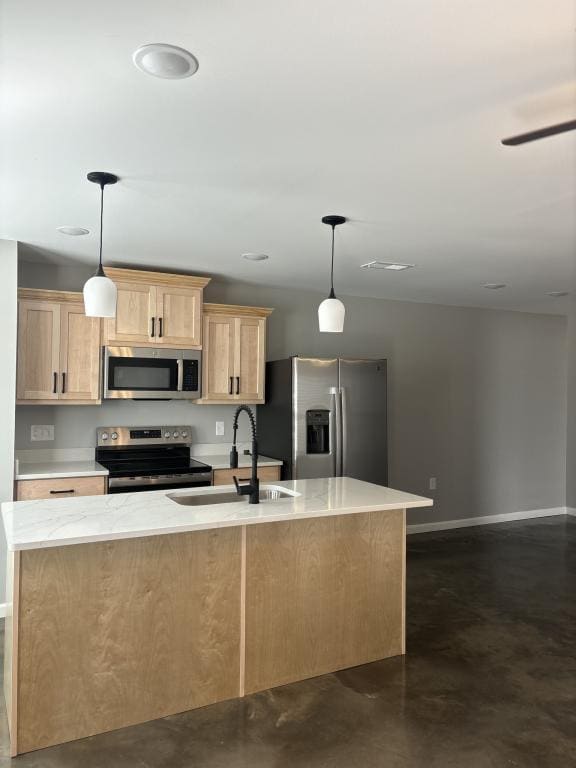 Photo - 2050 Ellis St