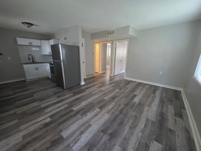 Photo - Charming & Light-Filled 2-Bedroom Duplex