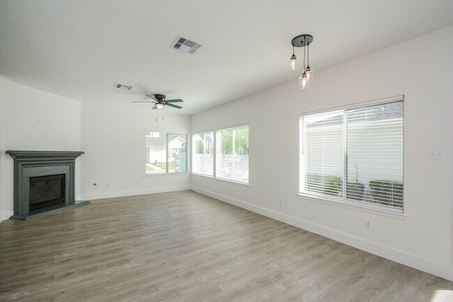 Photo - 9939 Farrell Dr