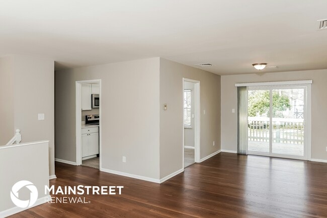 Photo - 4010 Sedgewood Ln