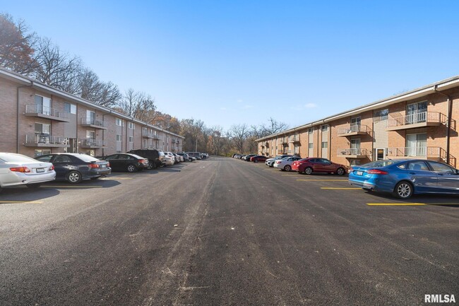 Photo - 2975 W Cannes Dr Unit 14