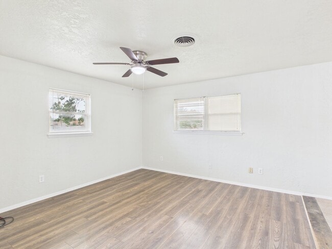 Photo - 4523 SE Avalon Ave