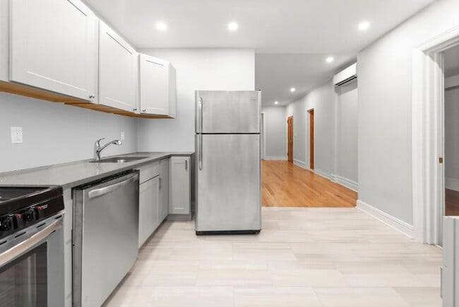 Photo - Newly Renovated 3 Bedroom with Washer /Dryer & Private yard