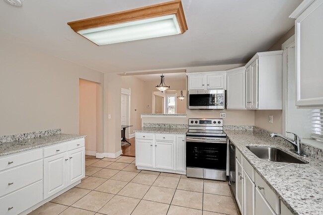 Photo - Beautiful Lincoln Park home by Art District on Santa Fe