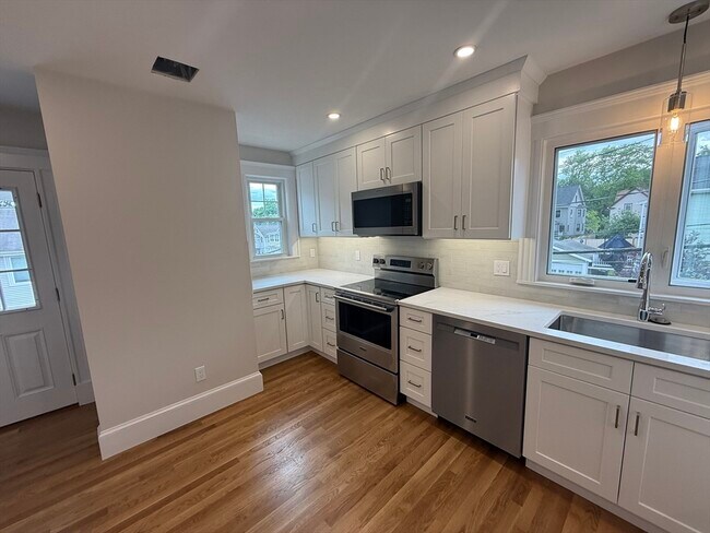 Photo - 67 Walnut St Unit 2