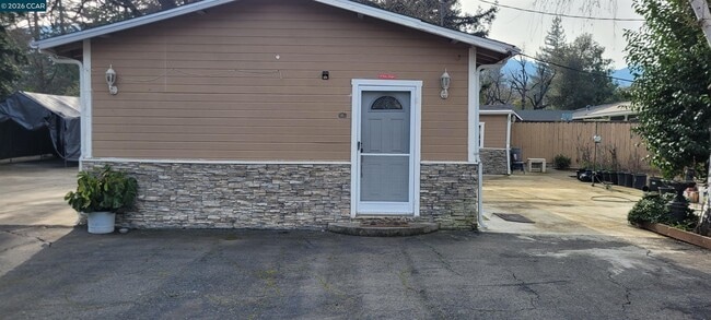 Building Photo - 1181 Danville Blvd