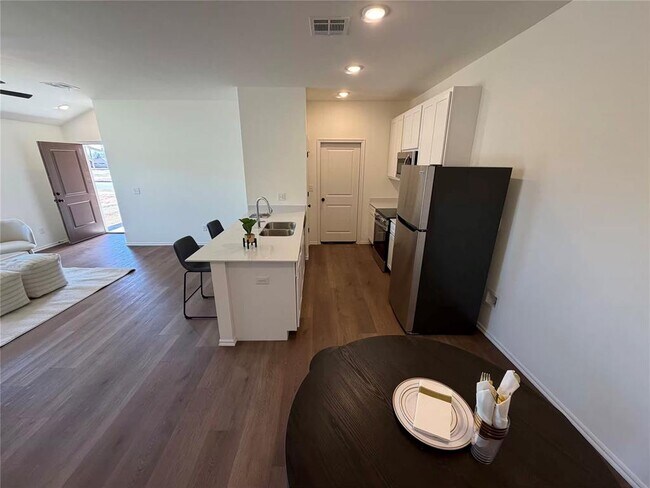 302 Liam Dr