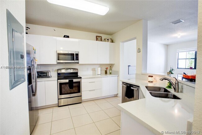 Photo - 10600 NW 88th St Unidad 217