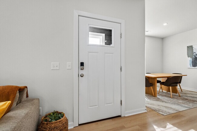 Photo - 257 S Harrogate Ln