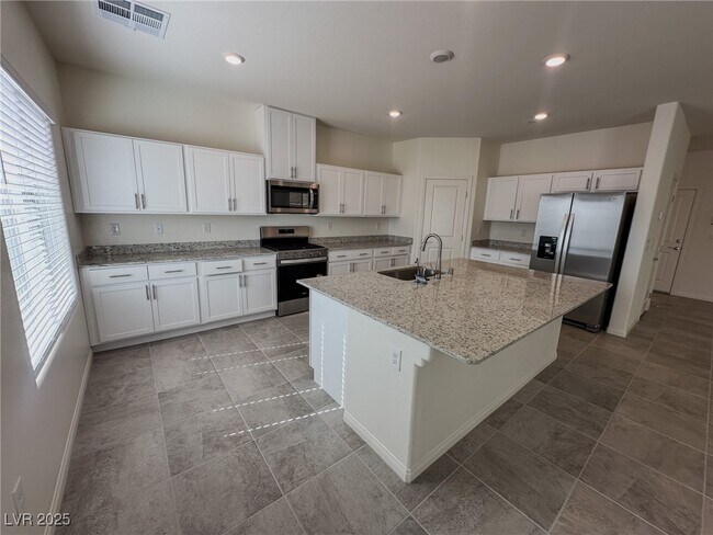 Photo - 9974 Scarlet Hls St House