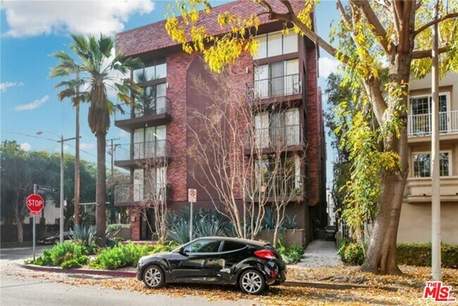 Photo - 869 S Wooster St Unidad 103 Rental