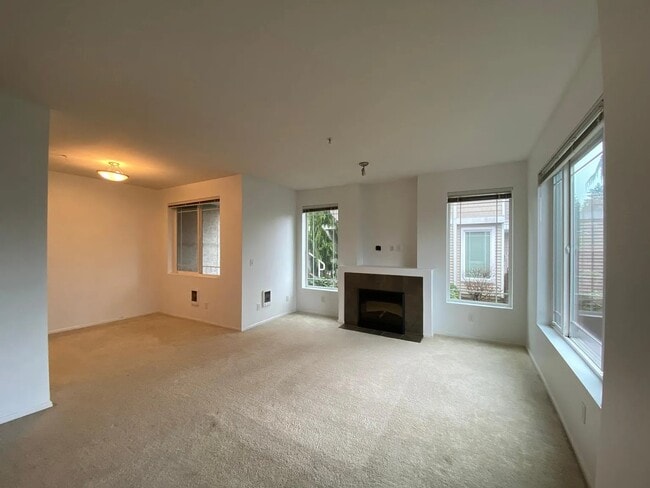 Photo - 15720 Manor Way Unit S1