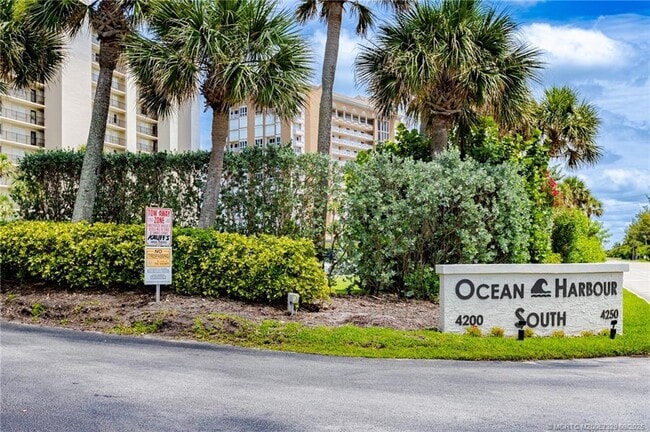 Building Photo - 4200 N Hwy A1A Unit 510 Rental