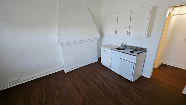 Photo - 844 S Westlake Ave Unit 100