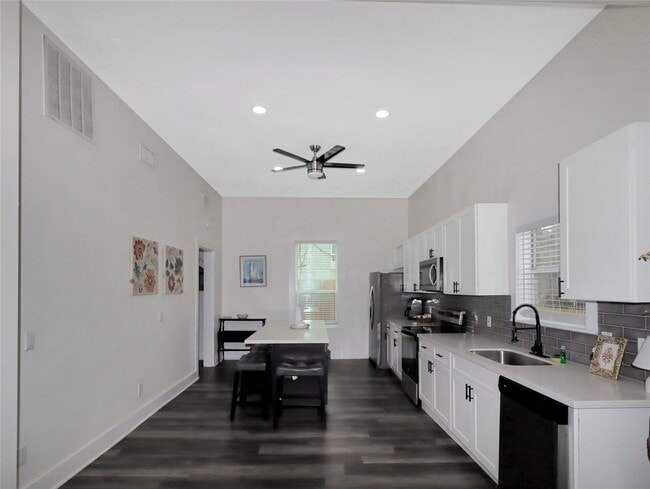 Photo - 1919 Avenue O