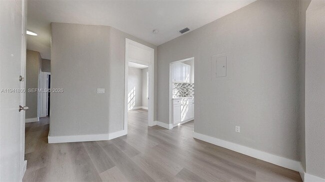 Photo - 433 NW 25th Ave Unit 4