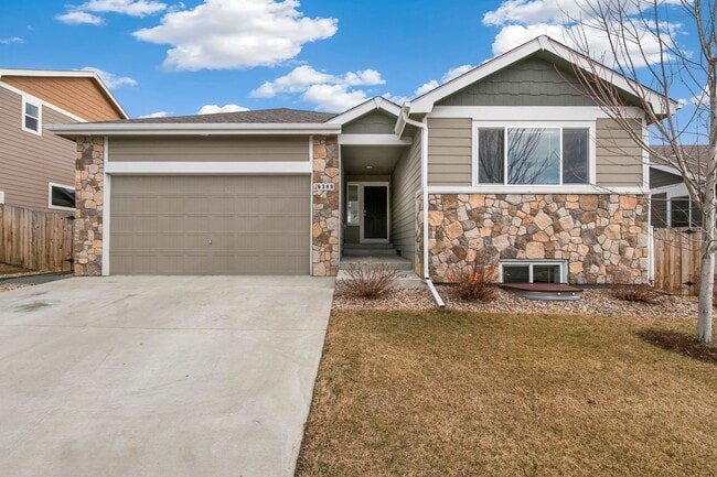 Building Photo - Fantastic Loveland Location with 5 Bedrooms, 3 Bathrooms, 2-Car Garage, and Finished Basement!