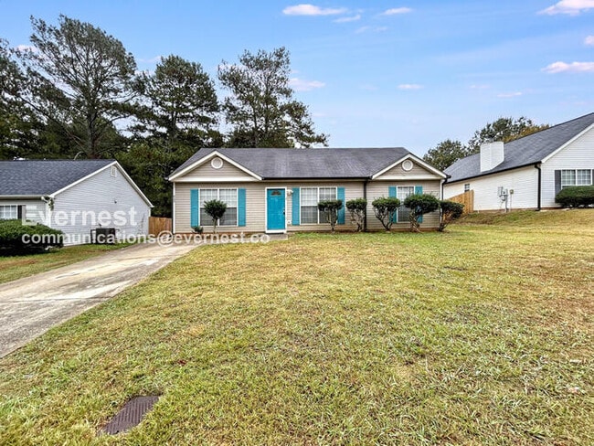 Building Photo - 3 Bed/2 Bath Home with Off-Street Parking ...