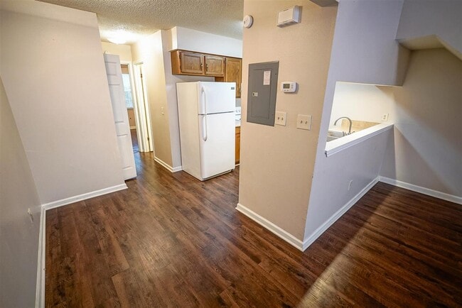 Photo - 2365 Parrot Ln