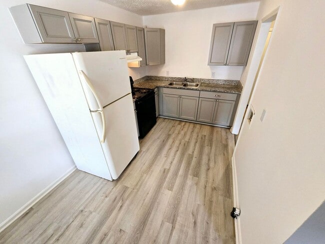 Photo - 2485 Michelle Dr Unit A