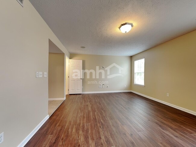 Photo - 460 Pewter Hill Ct