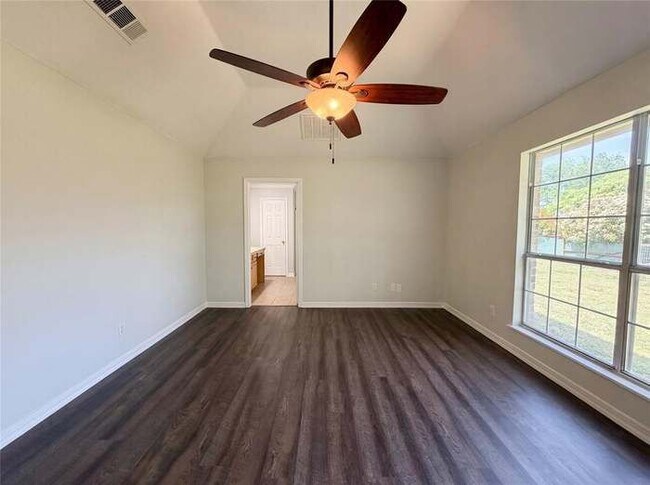 Photo - 416 Fossil Rock Dr