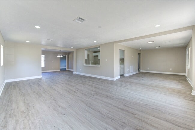 Photo - 3020 2nd Ave N