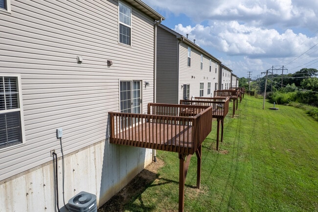 Photo - 601 Glenstone Dr