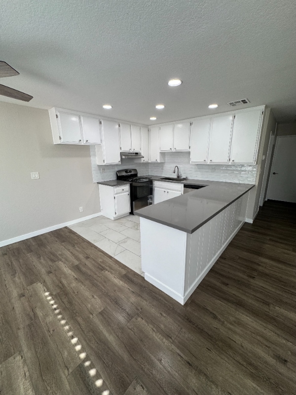 Building Photo - 623 E Cedar Ave Unit B Rental
