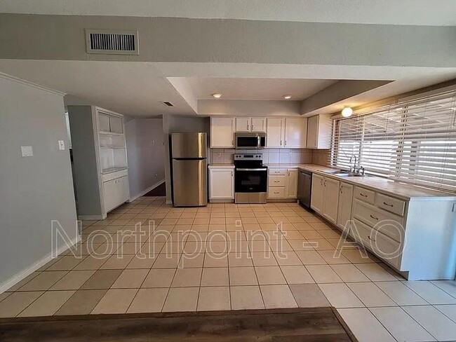 Photo - 3 BR/2BA | Renovated Single Family Home |Gated backyard!