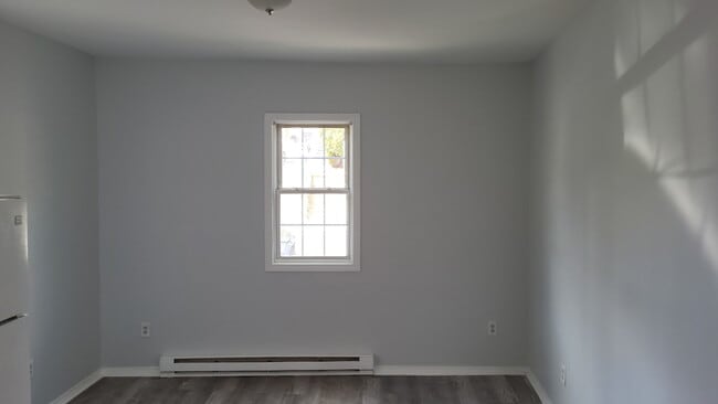 954 N Main St Unit Studio