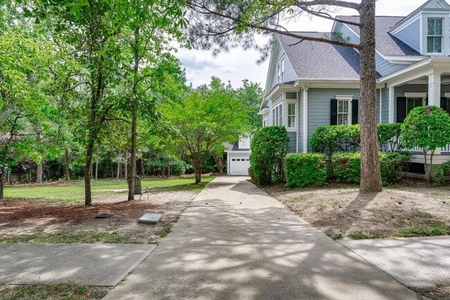 Photo - Beautiful home in Lake Carolina Harborside with Fully Equipped Private Apartment