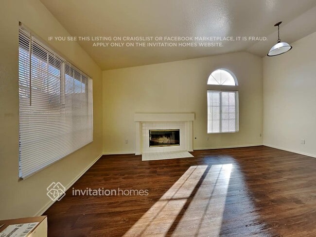 Photo - 3140 Crowne Dr